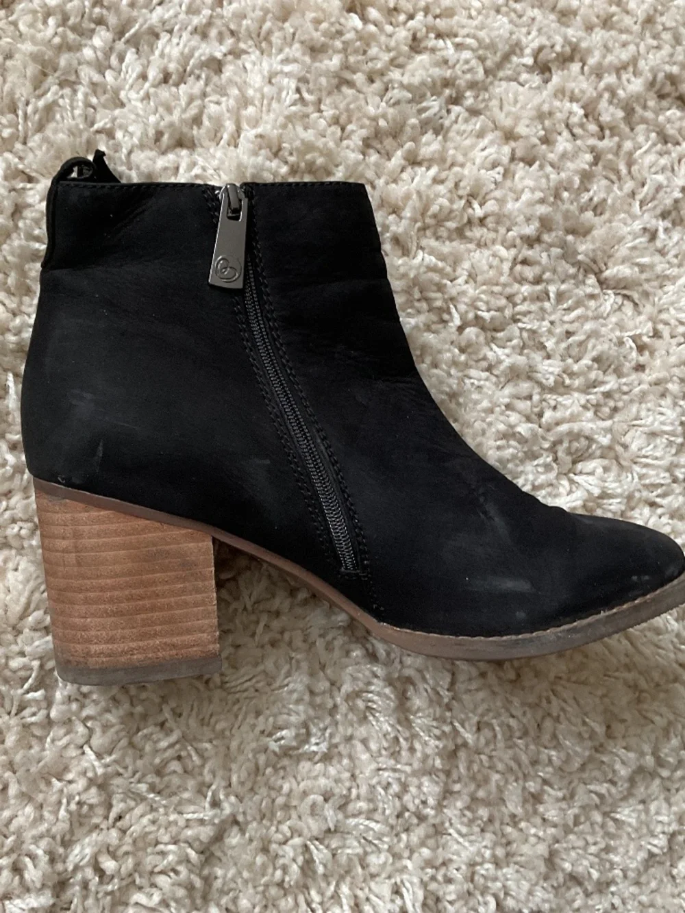 🐣Blondo Nina Whipstitch Waterproof Black Suede Bootie - size 8 - Picture 5 of 8